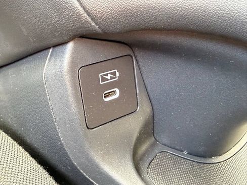 Certified 2025 Honda HR-V LX image 24
