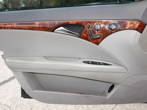 Used 2006 Mercedes-Benz E 350 Sedan image 18