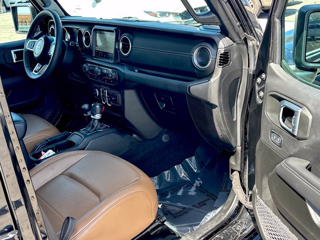 Certified 2023 Jeep Wrangler Unlimited Sahara AWD/4WD image 26