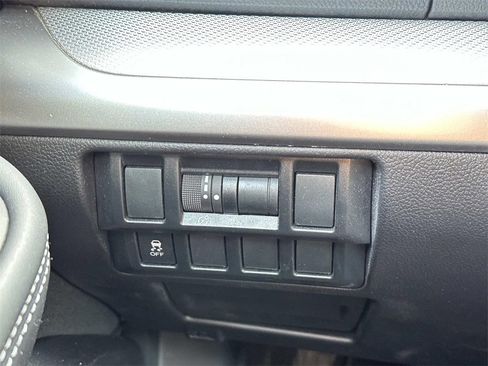 Used 2018 Subaru Outback 2.5i Premium image 26