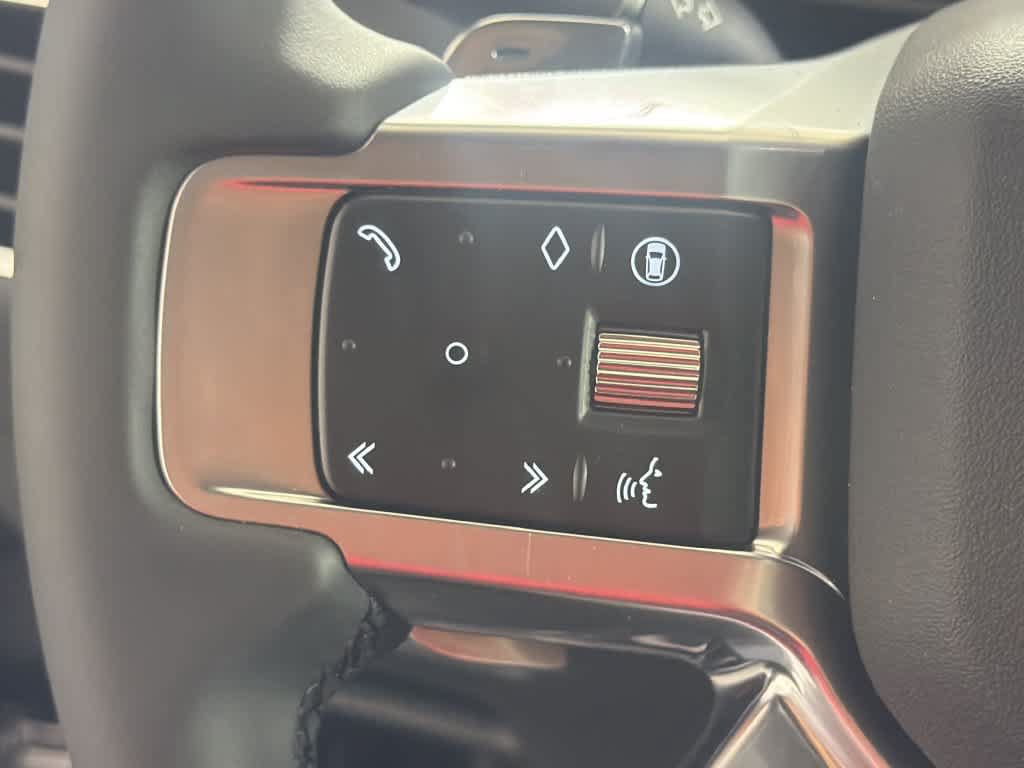 New 2026 Land Rover Discovery Limited Edition AWD/4WD image 31