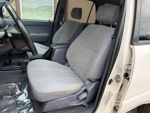 Used 2000 Toyota 4Runner 2WD image 14