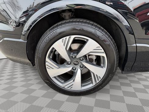 Used 2025 Audi Q6 e-tron Premium Plus w/ Premium Plus image 8