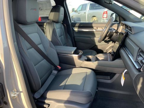 New 2026 GMC Terrain AT4 w/ LPO, Floor Liner Package AWD/4WD image 59