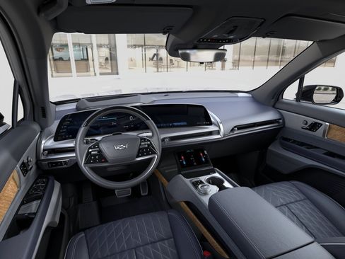 New 2026 Cadillac Vistiq Premium Luxury w/ LPO, Floor Liner Package AWD/4WD image 15