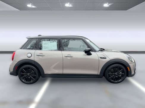 Used 2023 MINI Cooper S image 8