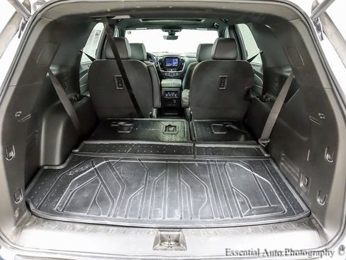 Used 2023 Chevrolet Traverse RS w/ LPO, Floor Liner Package image 25