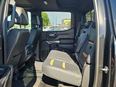 Used 2022 GMC Sierra 1500 AT4 w/ AT4 Preferred Package AWD/4WD image 24