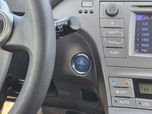 Used 2013 Toyota Prius Two image 24