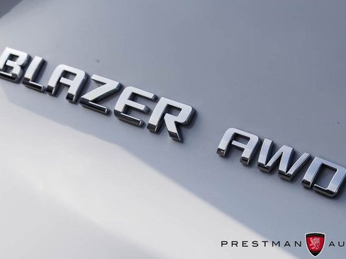 Used 2025 Chevrolet Blazer LT image 10