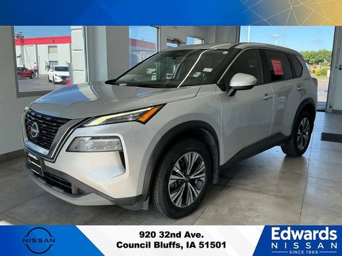 Used 2023 Nissan Rogue SV AWD/4WD image 5