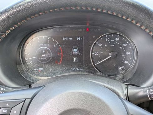 Used 2021 Nissan Kicks SR w/ SR Premium Package FWD image 26