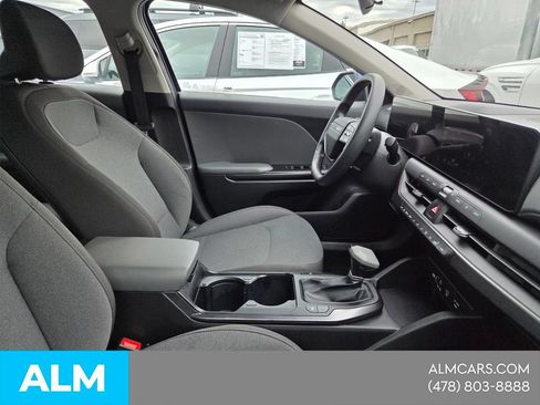 Used 2025 Kia K4 FWD image 14