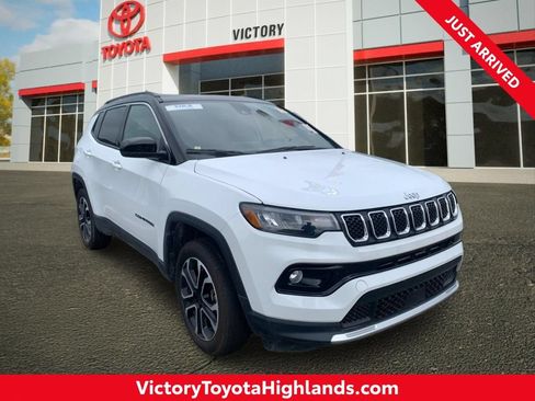 Used 2023 Jeep Compass Limited AWD/4WD image 1