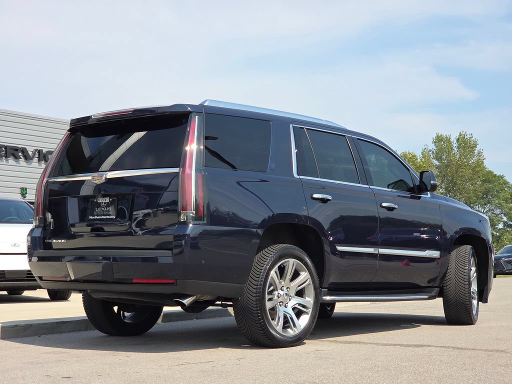 Used 2020 Cadillac Escalade Premium Luxury AWD/4WD image 30