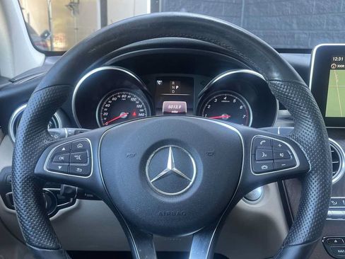 Used 2019 Mercedes-Benz GLC 300 4MATIC image 36