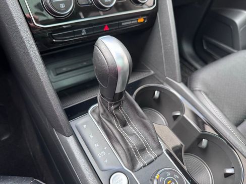 Used 2022 Volkswagen Atlas SE image 37