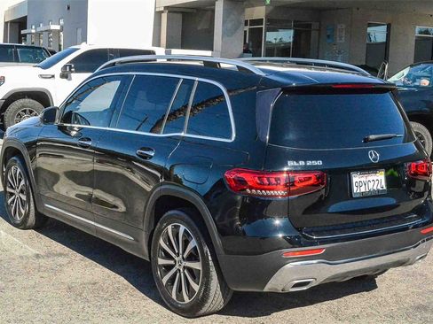 Used 2021 Mercedes-Benz GLB 250 image 4