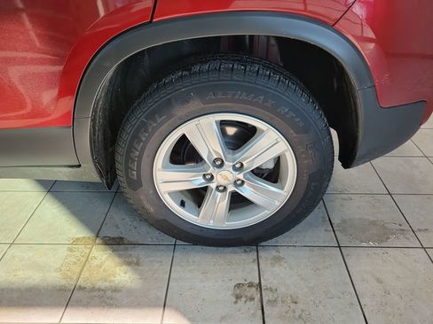 Used 2018 Chevrolet Trax LT w/ LT Convenience Package image 50