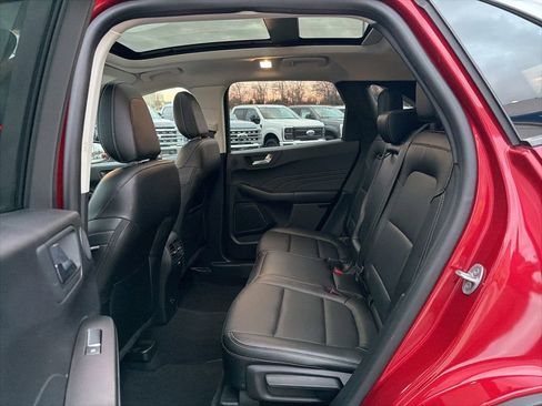 Certified 2022 Ford Escape SEL w/ Technology Package image 14