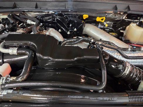 Used 2014 Ford F250 Lariat w/ Lariat Ultimate Package AWD/4WD image 94