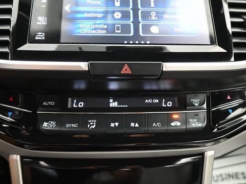 Used 2016 Honda Accord EX-L image 20