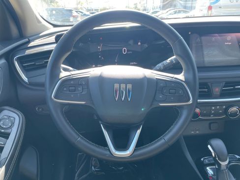 Used 2025 Buick Encore GX Preferred image 25