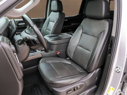 Used 2020 Chevrolet Silverado 1500 LTZ w/ LTZ Texas Edition RWD image 8