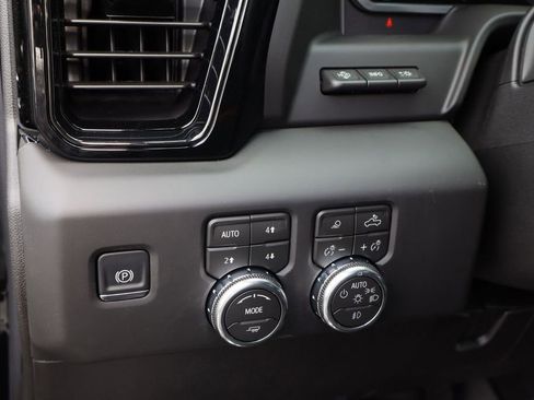 New 2026 GMC Sierra 2500 AT4 w/ AT4 Premium Plus Package image 8