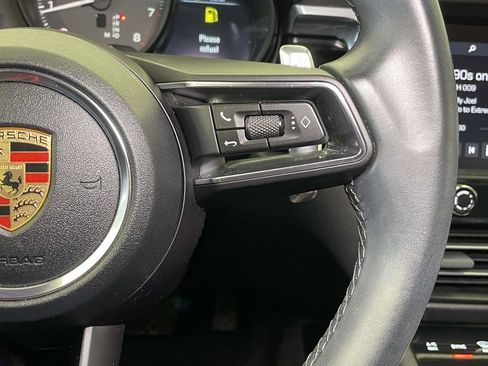 Used 2022 Porsche Macan image 41