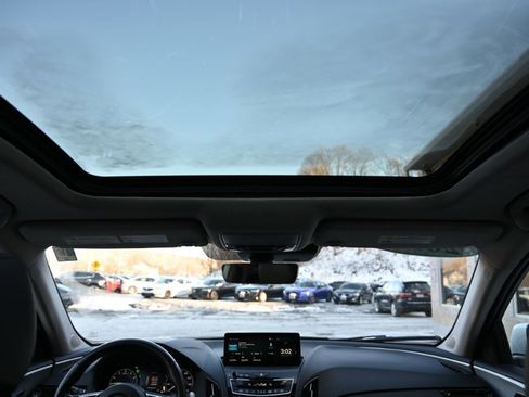 Used 2023 Acura RDX SH-AWD image 15