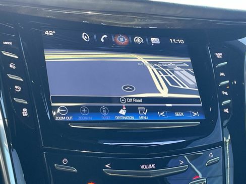 Used 2017 Cadillac Escalade Platinum image 22