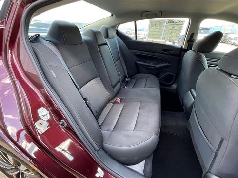 Used 2025 Nissan Altima 2.5 SV image 25