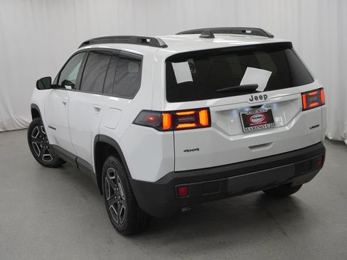 New 2026 Jeep Cherokee Laredo AWD/4WD image 11