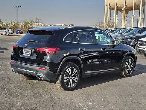 Certified 2025 Mercedes-Benz GLA 250 image 8