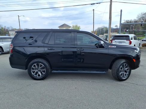 Used 2021 Chevrolet Tahoe Z71 w/ Z71 Signature Package AWD/4WD image 3