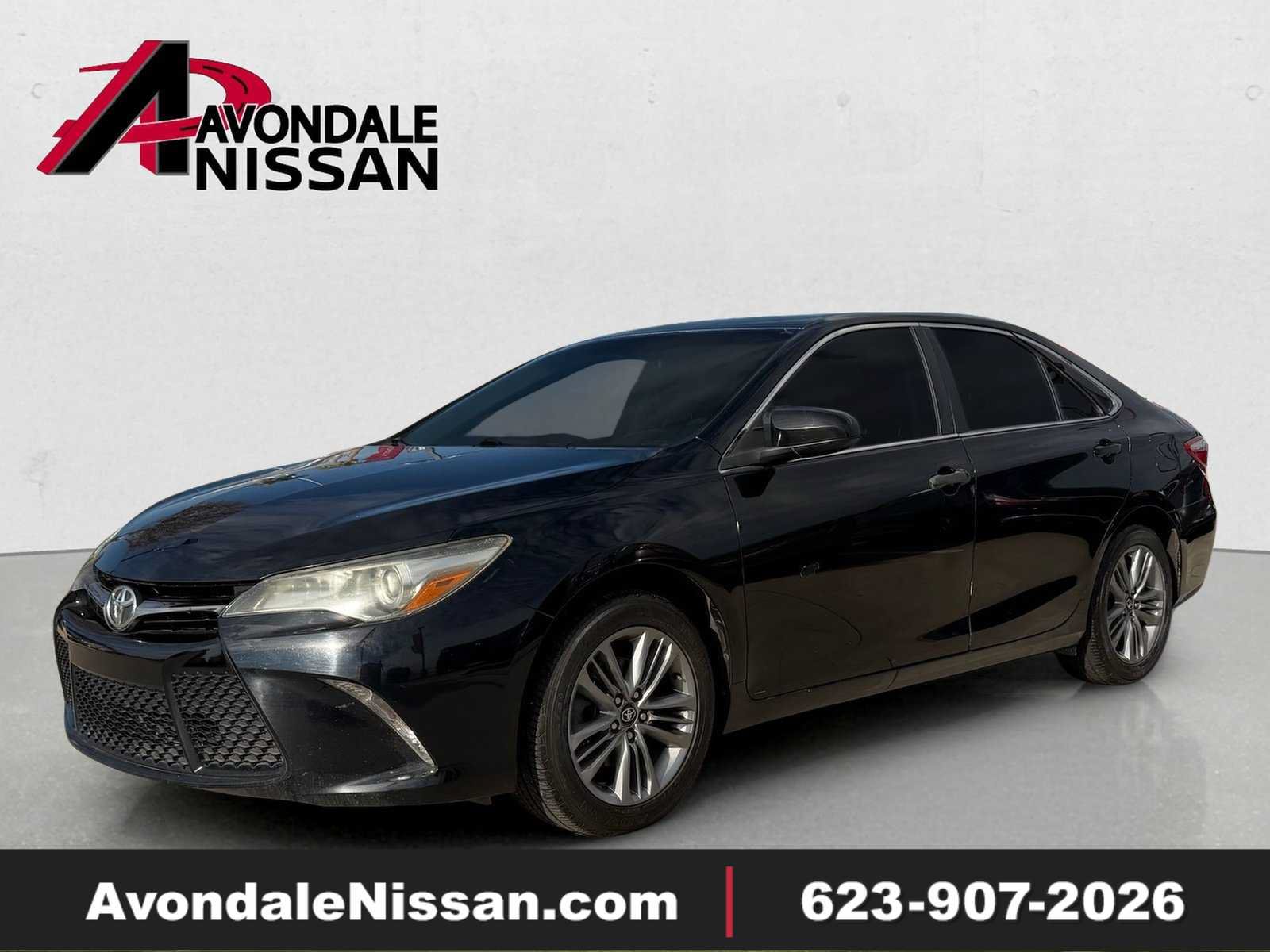 Used 2017 Toyota Camry SE w/ Moonroof Package FWD image 1