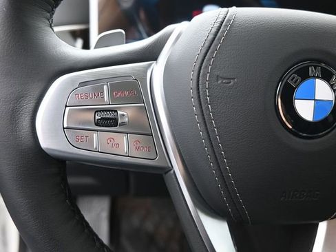 New 2026 BMW X7 xDrive40i AWD/4WD image 28