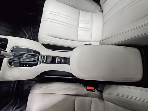 Used 2024 Honda HR-V EX-L image 23