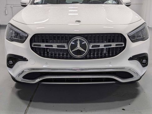 Certified 2025 Mercedes-Benz GLA 250 4MATIC image 2