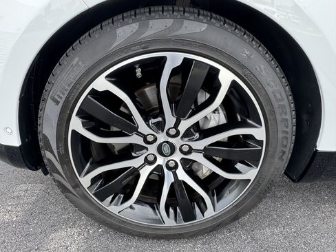 Used 2021 Land Rover Range Rover Sport HSE Silver Edition AWD/4WD image 9