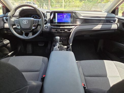 Certified 2025 Toyota Camry LE w/ Convenience Package FWD image 5