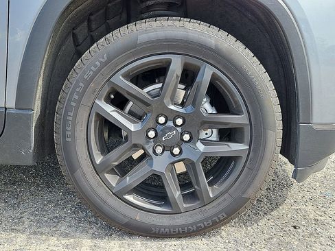 Used 2021 Chevrolet Traverse LT FWD image 8