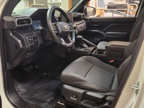 Used 2024 Toyota Tacoma SR image 8