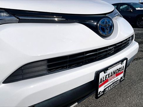 Used 2017 Toyota RAV4 XLE image 29