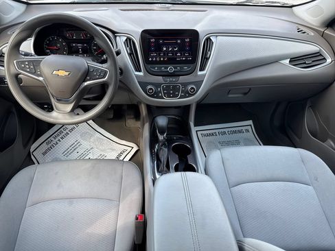 Used 2024 Chevrolet Malibu LT FWD image 16