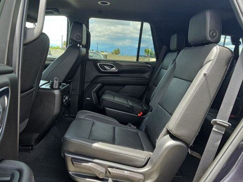 Used 2022 Chevrolet Tahoe Z71 w/ Z71 Off-Road Package AWD/4WD image 24