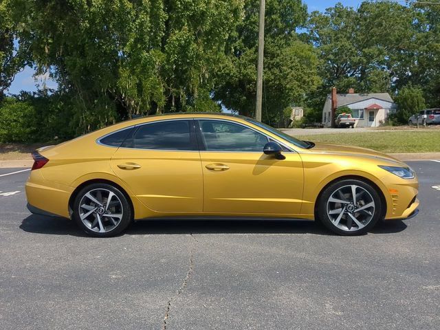 Used 2021 Hyundai Sonata SEL Plus w/ Tech Package FWD image 3
