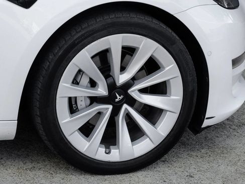 Used 2022 Tesla Model 3 Long Range AWD/4WD image 54
