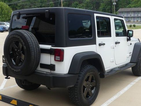 Used 2014 Jeep Wrangler Unlimited Sport w/ Quick Order Package 24S AWD/4WD image 37